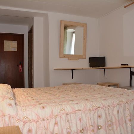 Albergo Roncone Eksteriør bilde